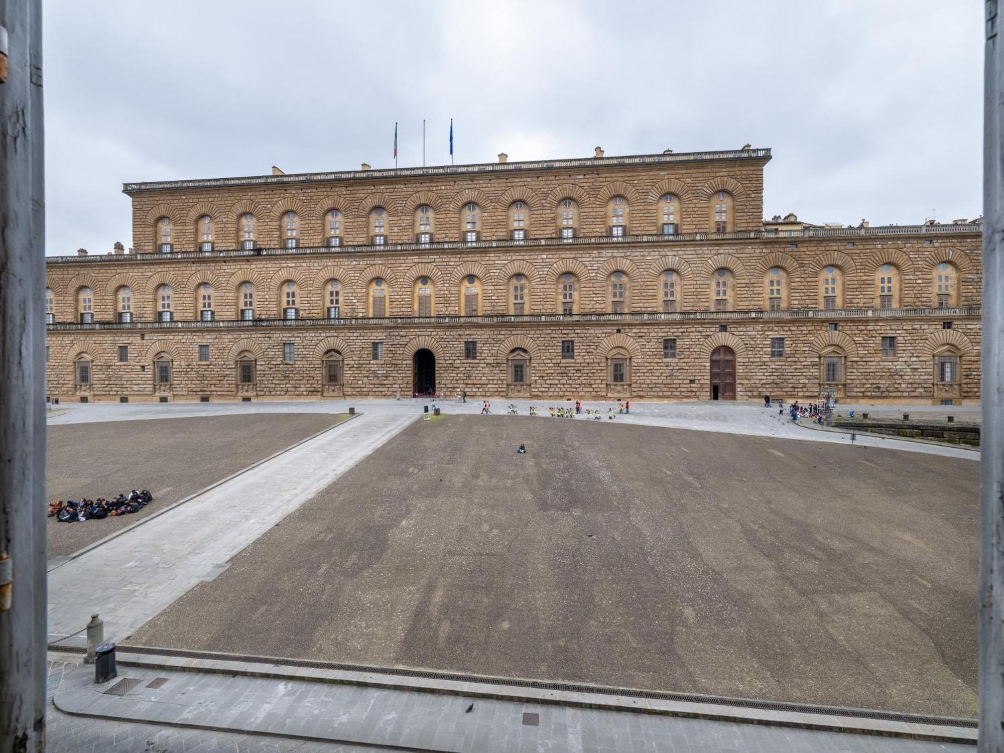 Nuovo Piazza Pitti Florencia